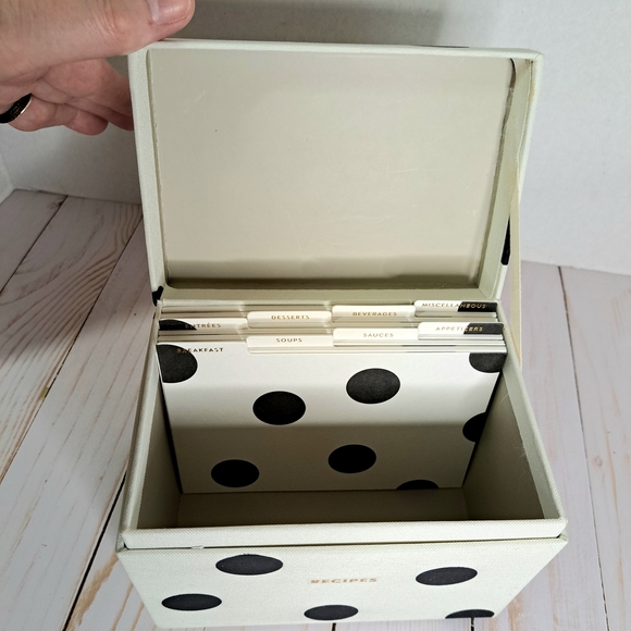Kate Spade Deco Dot Recipe Box - Picture 4 of 9